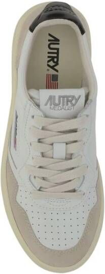 Autry Lage Medalist Sneakers van Leer White Dames
