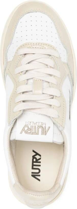 Autry Lage Top Veterschoenen