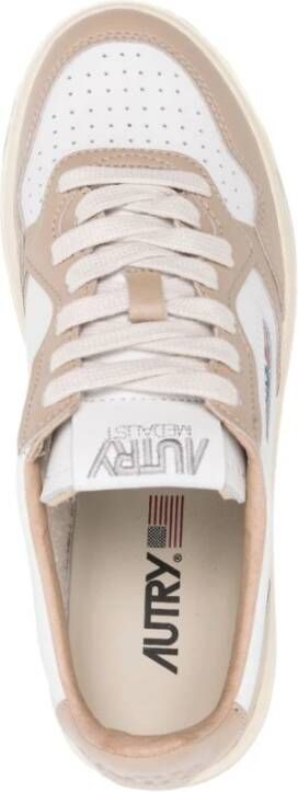 Autry Leren Sneakers met Geperforeerde Neus Multicolor Dames