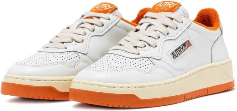 Autry Medalist Low Sponge Leren Sneakers White Dames