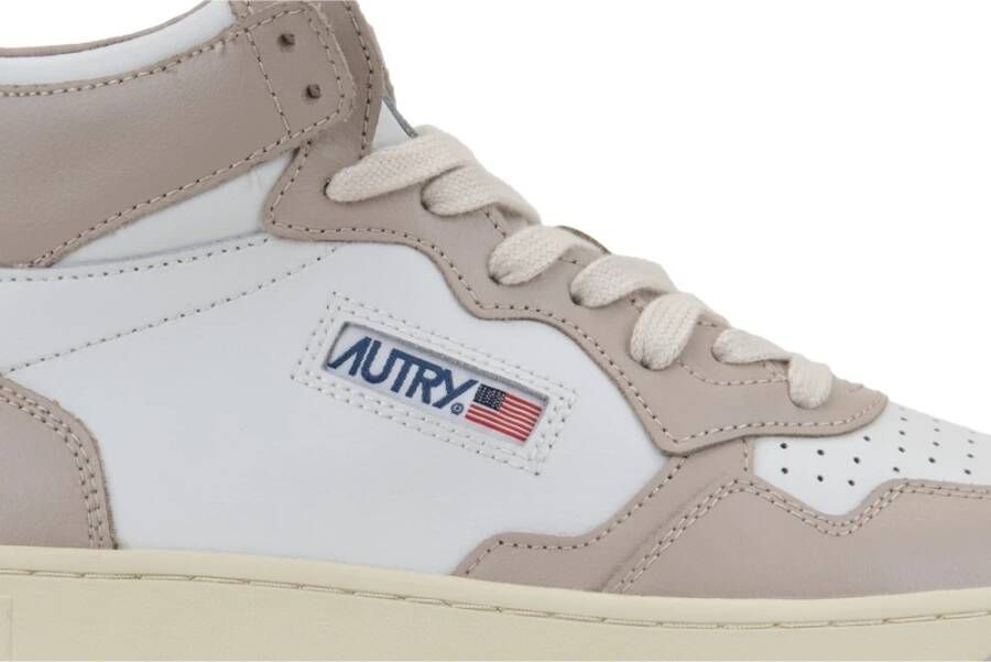 Autry Medalist Mid Sneaker