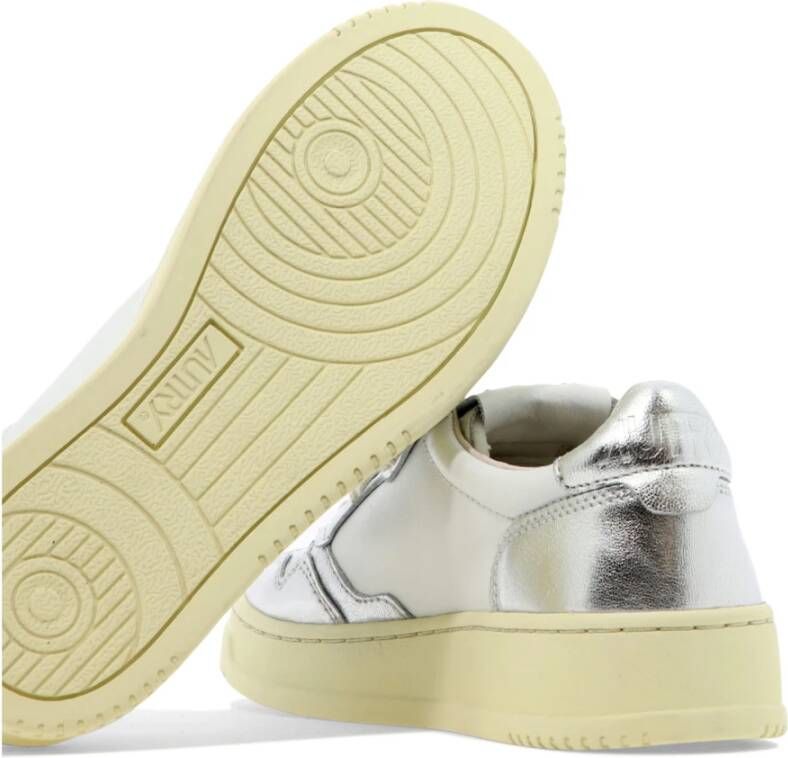 Autry Metalen Hiel Sneakers Urban Chic Stijl