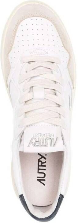 Autry Off-White Logo-Patch Veterschoenen White Dames