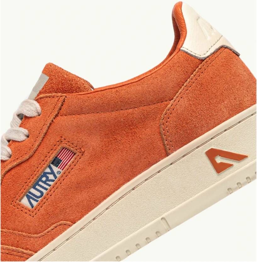 Autry Oranje Nabuck Medalist Sneaker