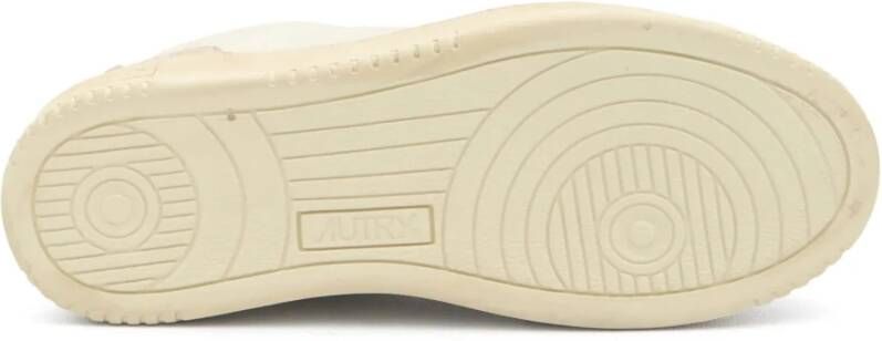 Autry Roze Platte Schoenen voor Vrouwen Multicolor Dames