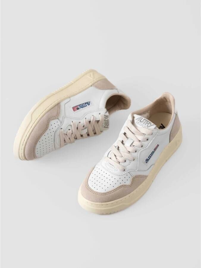 Autry Sneakers in vintage stijl met moderne details White Dames