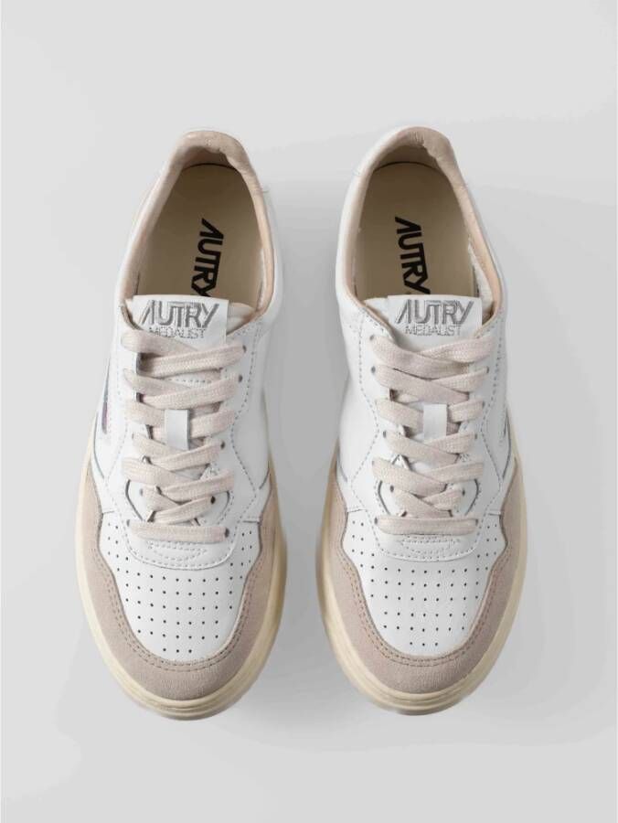 Autry Sneakers in vintage stijl met moderne details White Dames