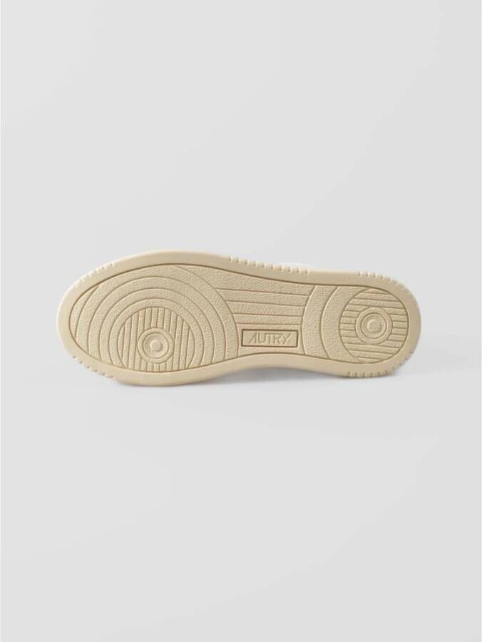 Autry Sneakers in vintage stijl met moderne details White Dames