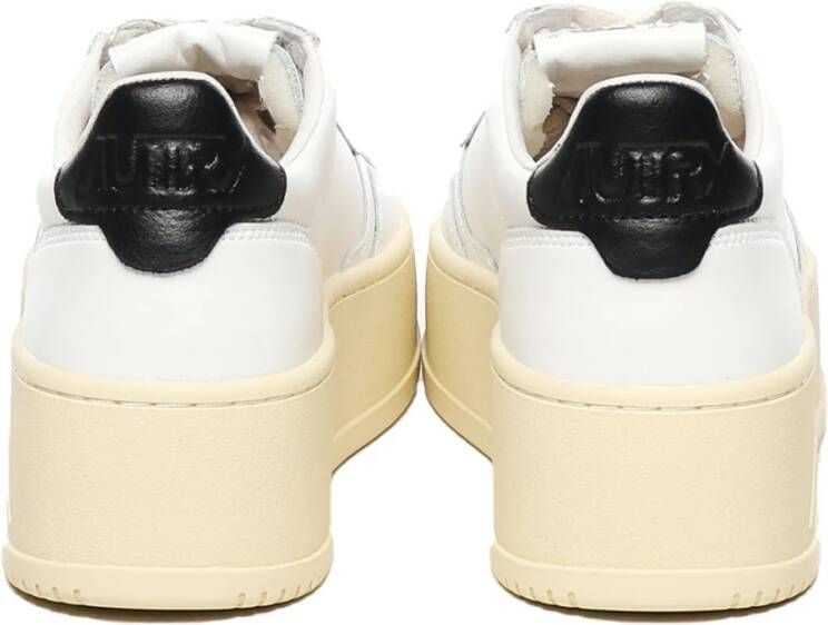 Autry Sneakers met Microgaten en Borduursel White Dames