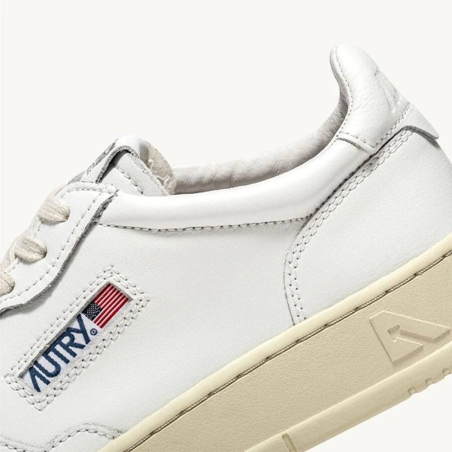 Autry Sneakers White Dames