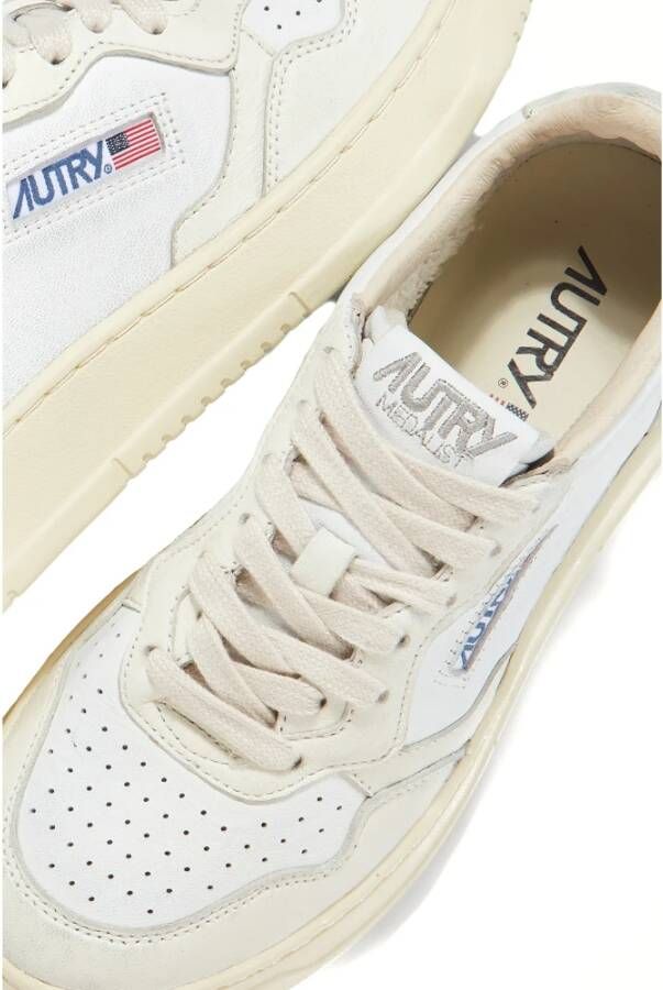 Autry Sneakers White Dames