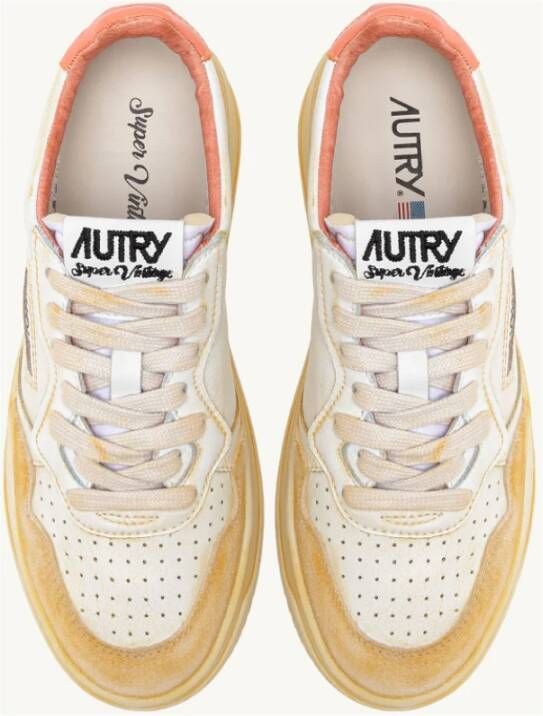 Autry Vintage Lage Leren en Suède Sneakers Wit Dames