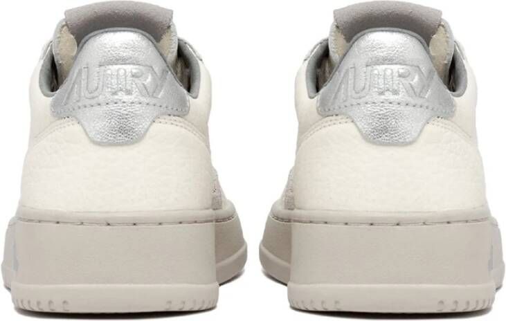 Autry Vintage-geïnspireerde leren sneaker in zilver wit White Dames