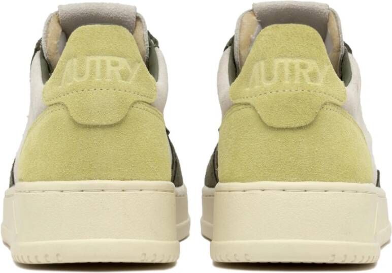 Autry Vintage-geïnspireerde suède sneaker met geperforeerde neus Green Heren