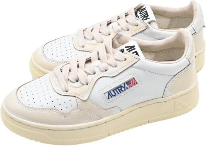 Autry Vintage Lage Top Witte Leren Sneakers Multicolor Dames