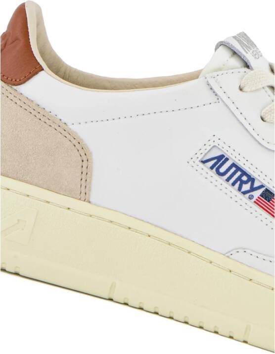 Autry Vintage Leren Sneaker met Suède Inzetstukken Beige Dames