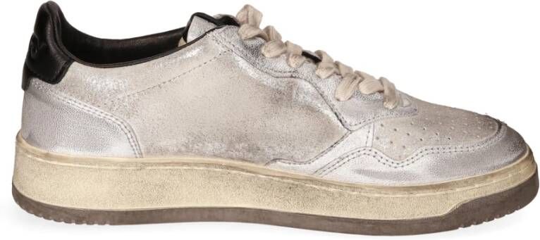 Autry Vintage Stijl Sneaker met Micro-geperforeerde Neus Gray Heren