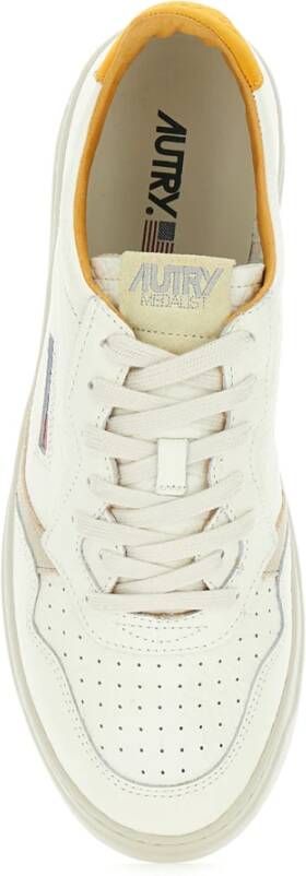 Autry Witte lage sneakers met logopatch Beige Heren