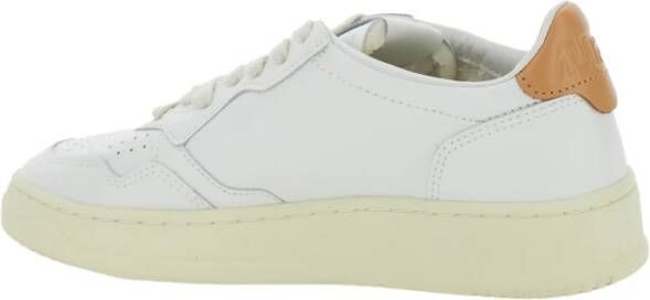 Autry Witte Leren Lage Sneakers met Logo Patch White Dames