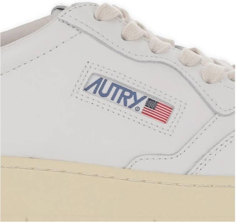 Autry Witte Leren Sneakers met Blauwe Details