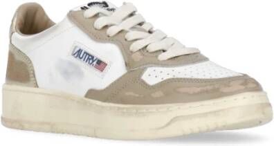 Autry Witte Leren Sneakers met Contrasterende Details White Dames