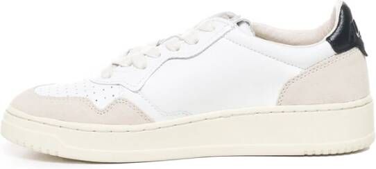 Autry Witte Leren Sneakers met Geperforeerde Neus Multicolor Heren