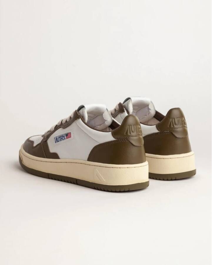 Autry Witte Medalist Low Man Sneakers