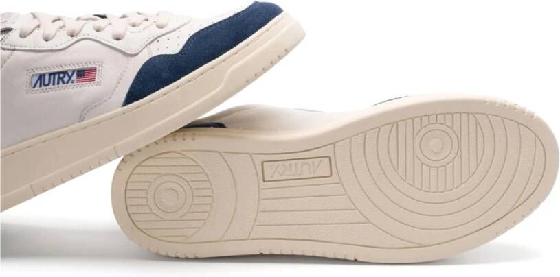 Autry Witte platte schoenen