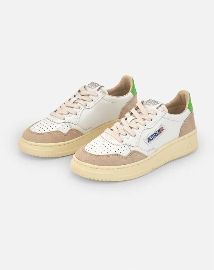 Autry Witte Sneakers met Groene Details White Dames