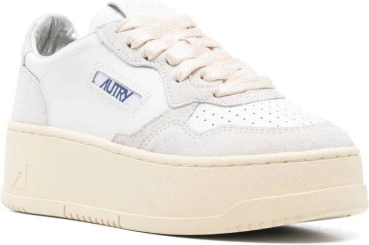 Autry Witte Sneakers met Stijlvol Ontwerp