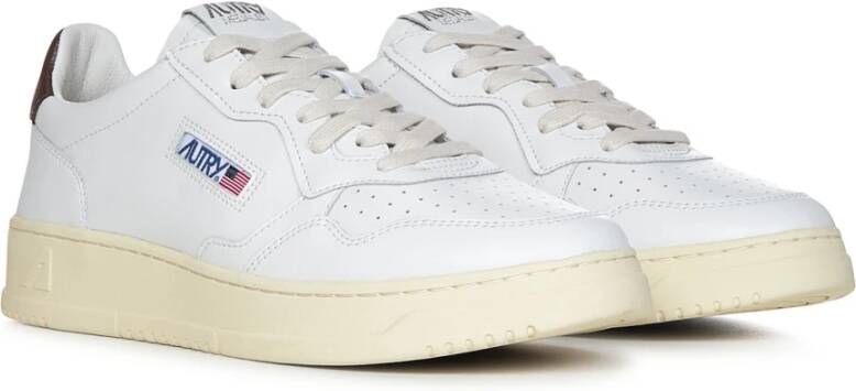 Autry Witte Sneakers met Vetersluiting en Geperforeerde Neus Wit Heren