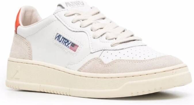 Autry Witte Oranje Leren Logo-Patch Veterschoenen White Dames