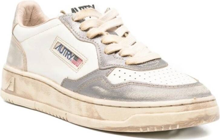 Autry Zilveren Sneakers voor Vrouwen