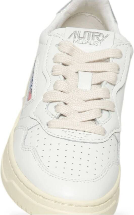 Autry Zilveren Tab Leren Schoenen White Dames