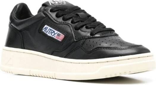 Autry Zwarte Medalist Sneakers met Logo Patch