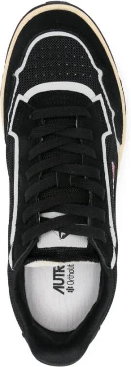 Autry Zwarte Veterschoenen met Rubberen Zool