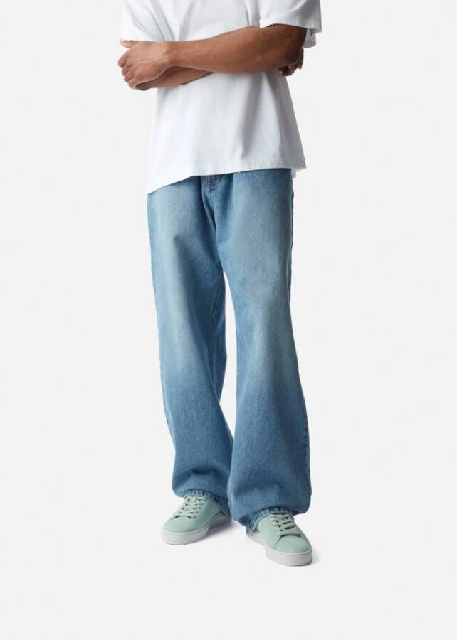 Axel Arigato Suede Sneaker