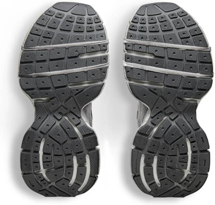 Balenciaga Grijze Mesh Sneakers met Streepdetail