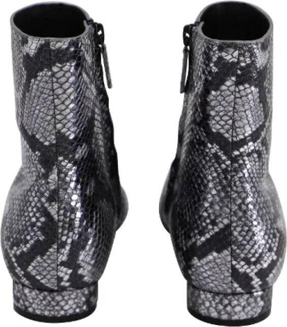 Balenciaga Leather boots Gray Dames