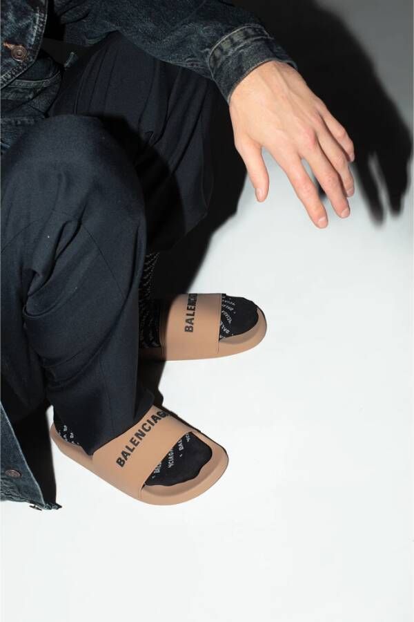 Balenciaga Slides met logo Bruin Heren