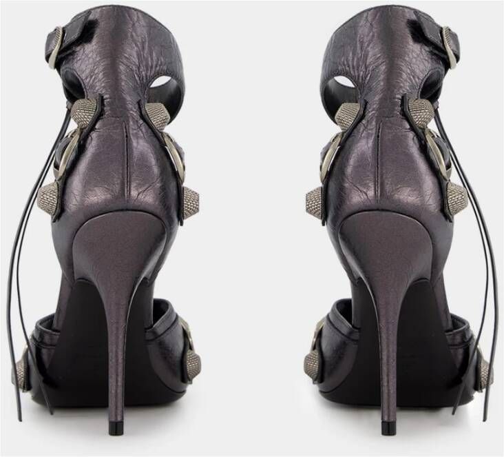 Balenciaga Studded Leren Sandalen met Metallic Afwerking