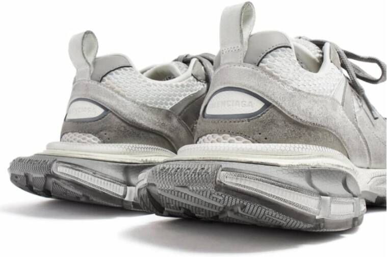 Balenciaga Verontruste Faux Suede Mesh Sneakers Grijs
