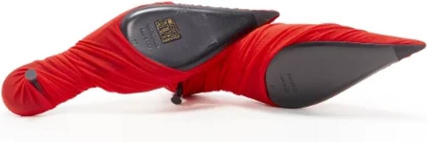 Balenciaga Vintage Pre-owned Fabric flats Red Dames