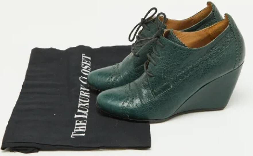 Balenciaga Vintage Pre-owned Leather flats Green Dames