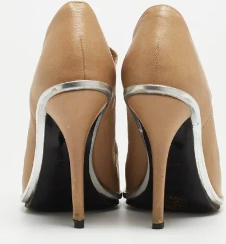 Balenciaga Vintage Pre-owned Leather heels Beige Dames