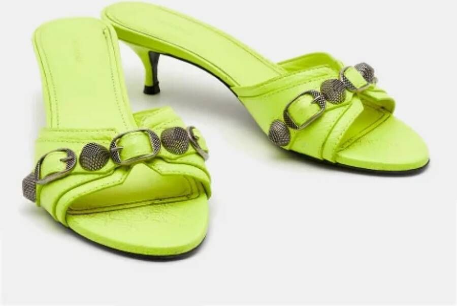 Balenciaga Vintage Pre-owned Leather sandals Yellow Dames