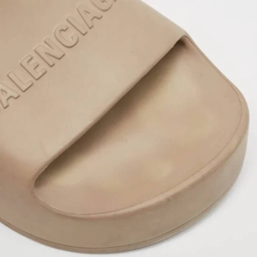 Balenciaga Vintage Pre-owned Rubber sandals Beige Dames