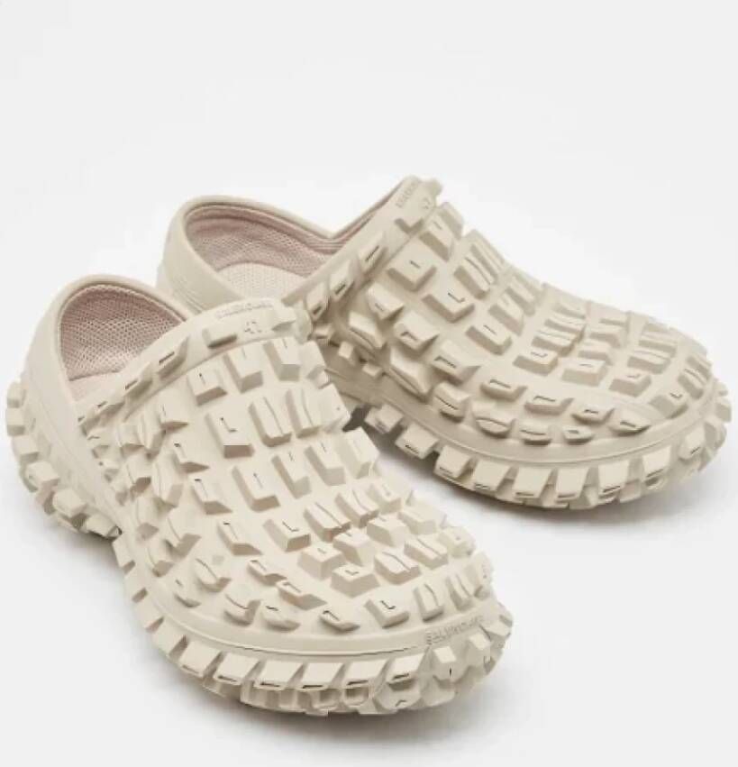 Balenciaga Vintage Pre-owned Rubber sandals Gray Heren