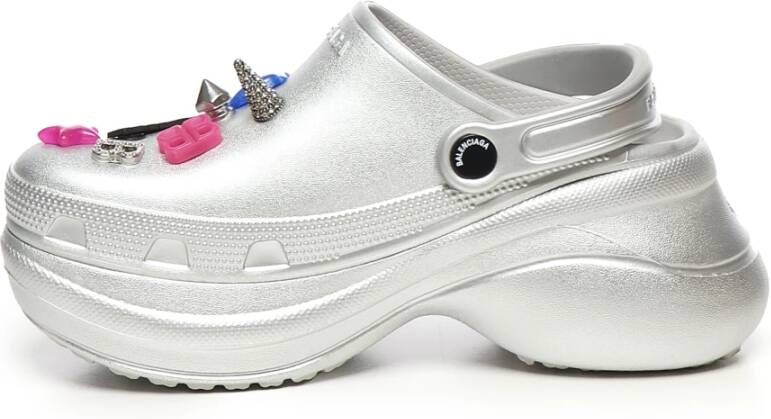 Balenciaga Zilveren Sandalen met Bedels en Logo
