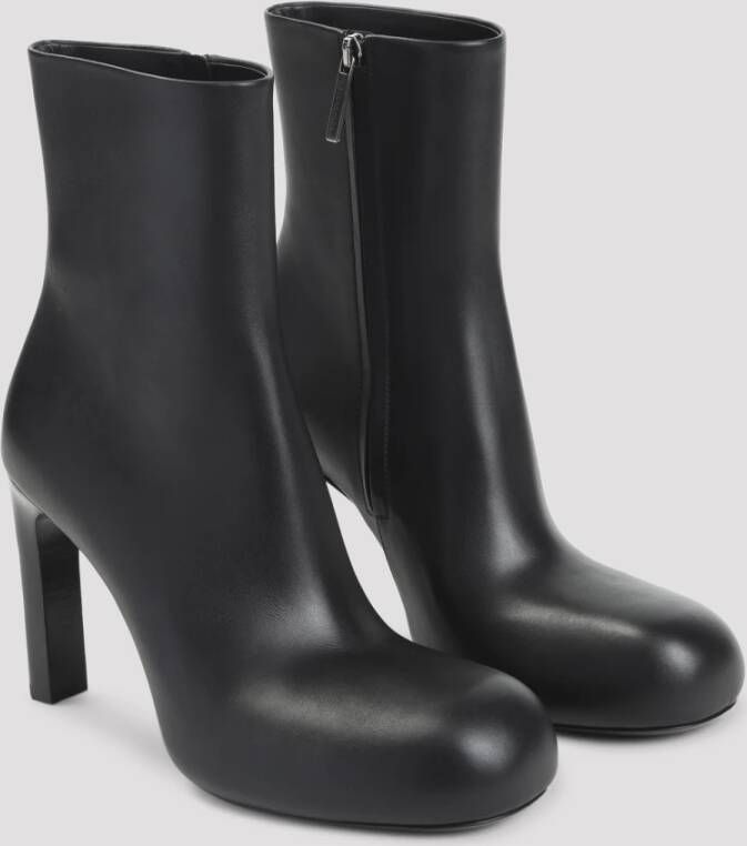 Balenciaga Zwarte enkellaarzen voor vrouwen